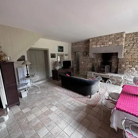 Manoir Charme Baie Mont St Michel בית נופש