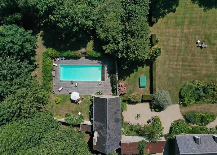 Manoir Charme Baie Mont St Michel Дом отдыха *