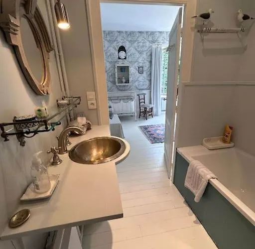 Manoir Charme Baie Mont St Michel Дом отдыха Sartilly-Baie-Bocage