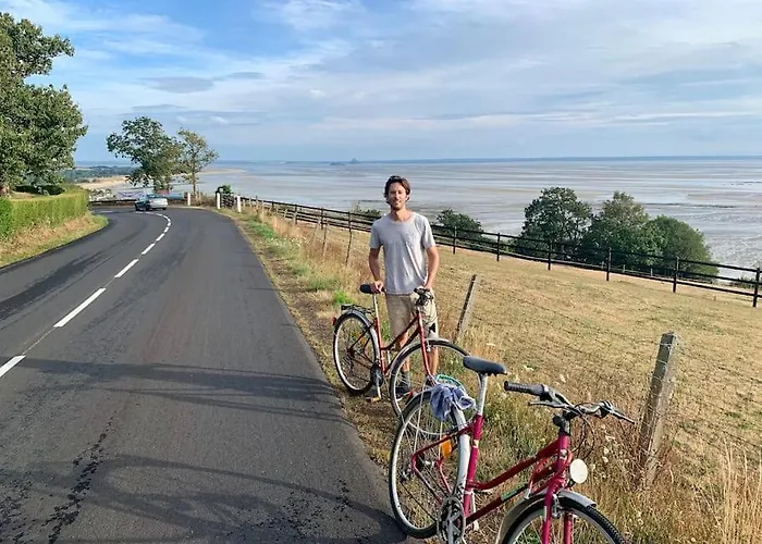 Manoir Charme Baie Mont St Michel Дом отдыха *